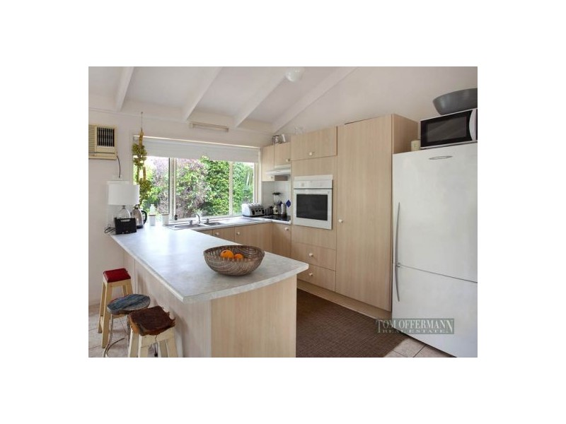 8 Moonbeam Crescent, Castaways Beach QLD 4567