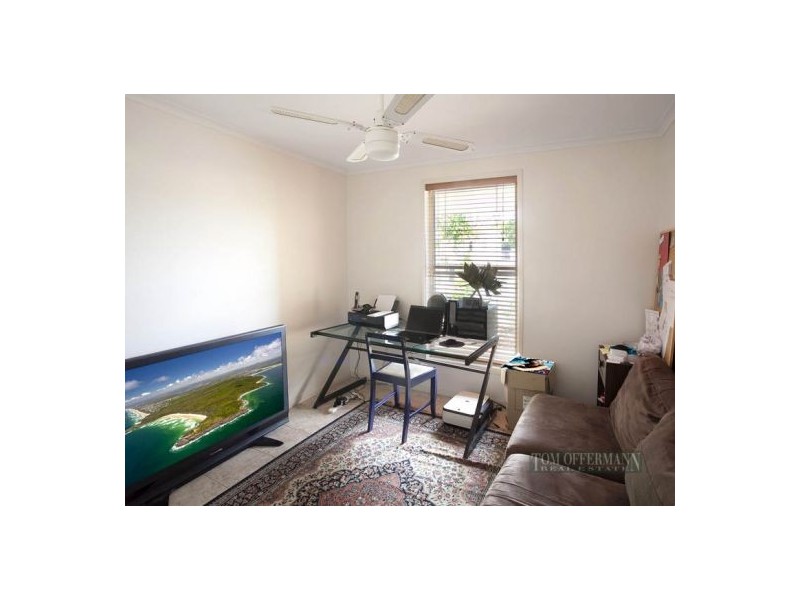 8 Moonbeam Crescent, Castaways Beach QLD 4567