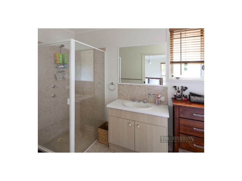 8 Moonbeam Crescent, Castaways Beach QLD 4567