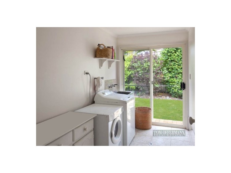 8 Moonbeam Crescent, Castaways Beach QLD 4567