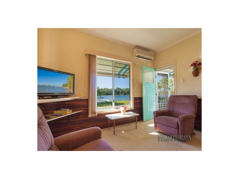 15 Hilton Esplanade, Tewantin QLD 4565