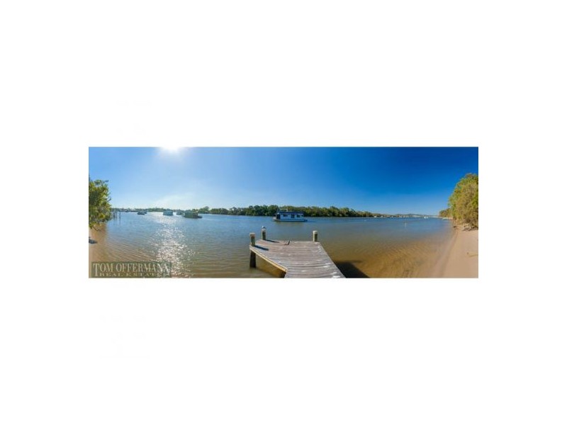 15 Hilton Esplanade, Tewantin QLD 4565
