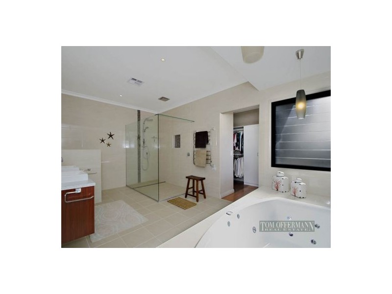 4 Friarbird Place, Pomona QLD 4568