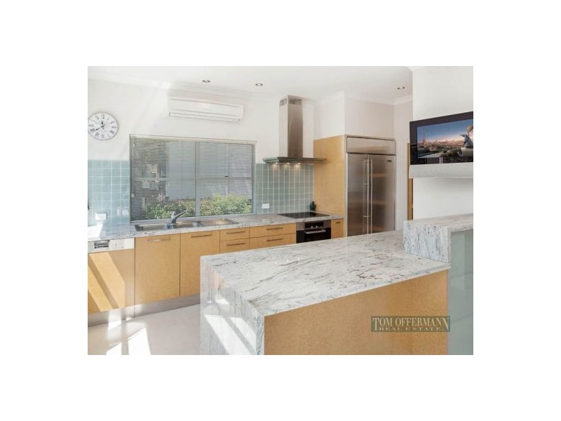 28 Angler St, Noosa Heads QLD 4567