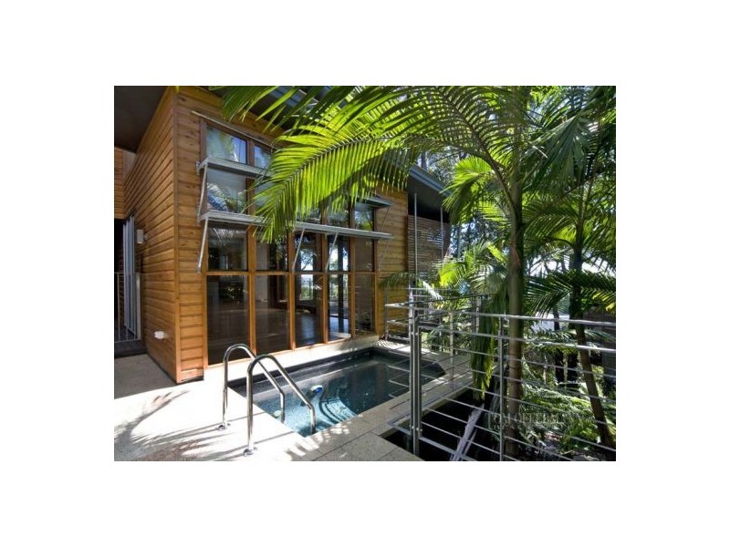 12 Bay View Road, Noosa Heads QLD 4567