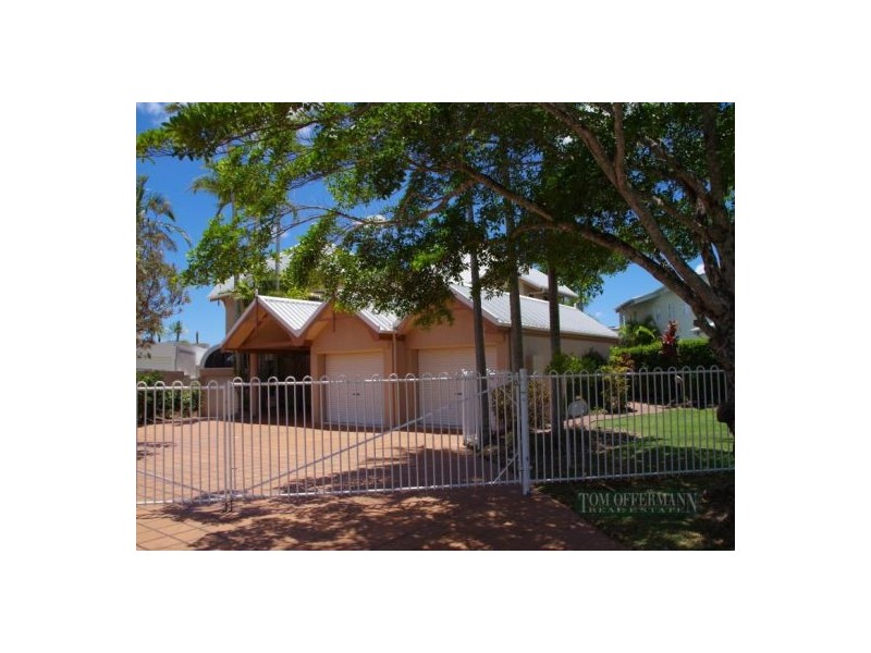 33 Wyuna Drive, Noosa Heads QLD 4567