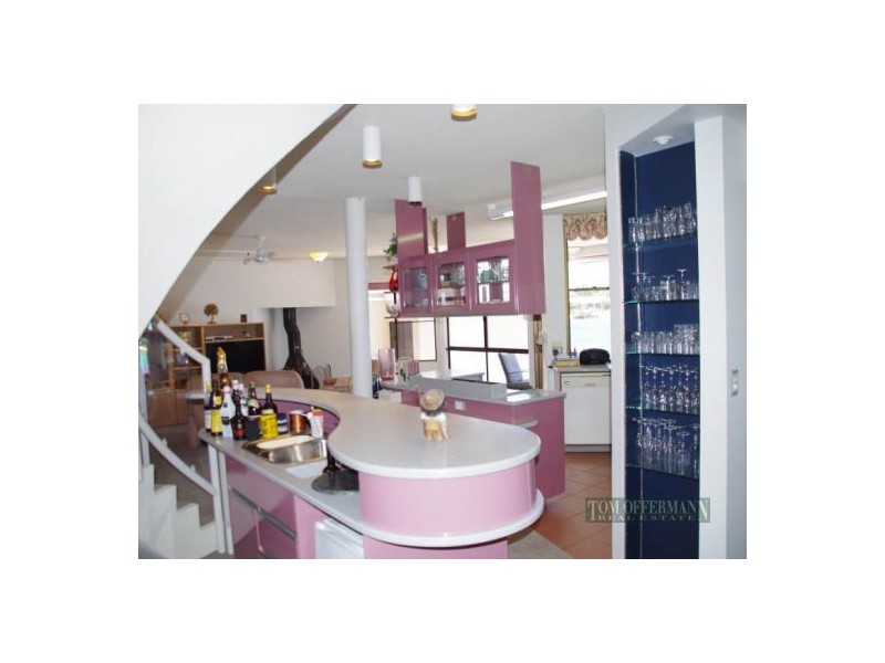 33 Wyuna Drive, Noosa Heads QLD 4567