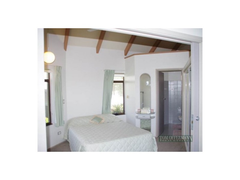 33 Wyuna Drive, Noosa Heads QLD 4567