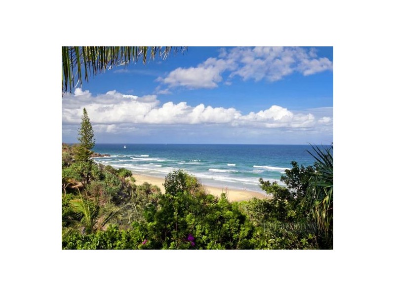 32 Arakoon Cres, Sunshine Beach QLD 4567