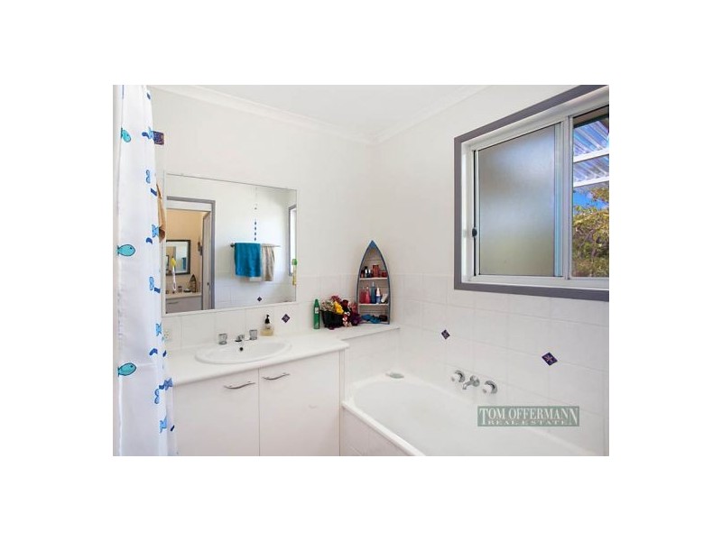 13 Coconut Grove, Castaways Beach QLD 4567