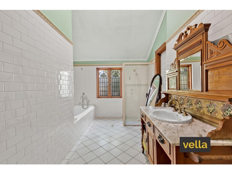 21 Hallett Road, Erindale SA 5066