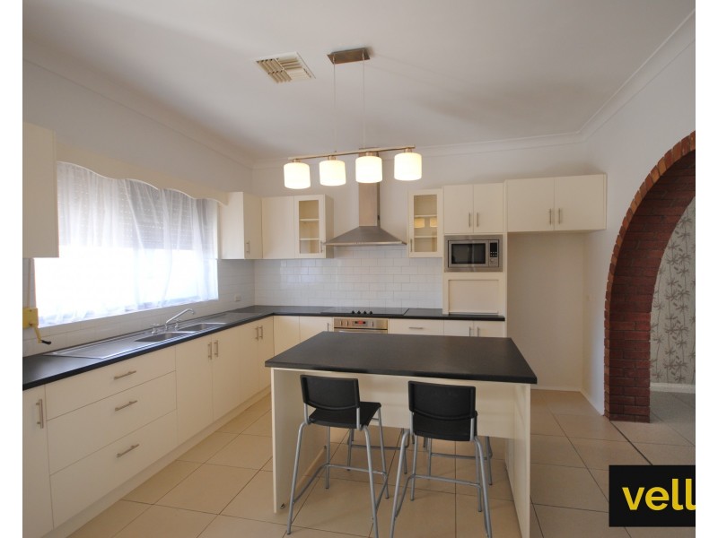 82 Avenue Road, Glynde SA 5070
