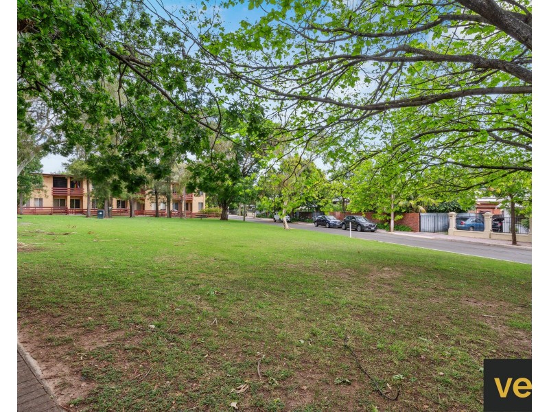 9/4 Loch Street, Stepney SA 5069