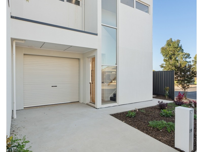 19 Angus Lane, Mansfield Park SA 5012