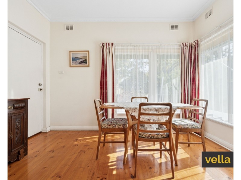 14 Desaumarez Street, Kensington Park SA 5068