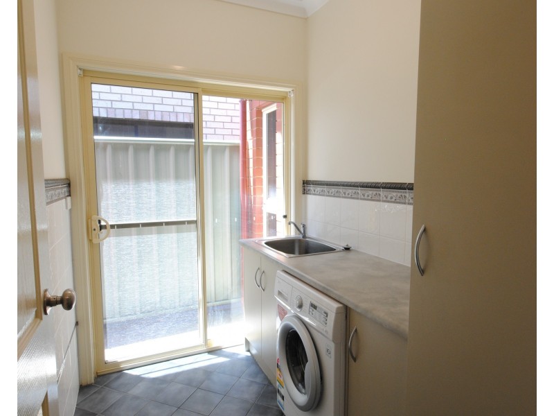 9 Baird Street, Mawson Lakes SA 5095