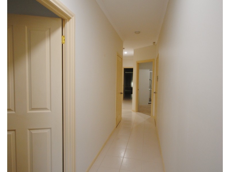 15A Heron Walk, Mawson Lakes SA 5095