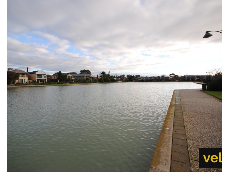 15A Heron Walk, Mawson Lakes SA 5095