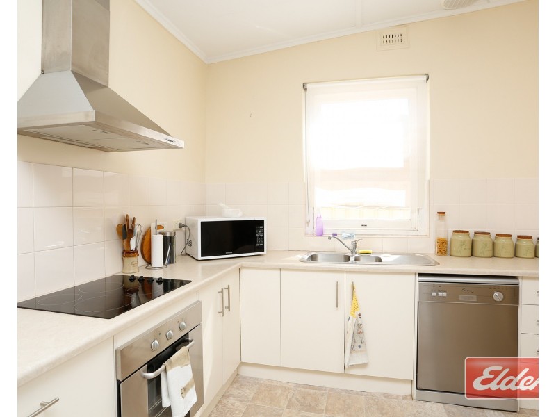 16 Davies Street, Willaston SA 5118