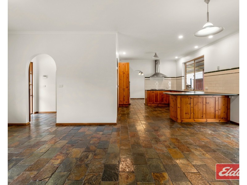 19 Church Street, Williamstown SA 5351