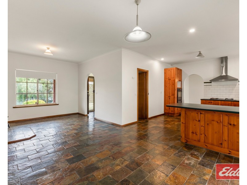 19 Church Street, Williamstown SA 5351