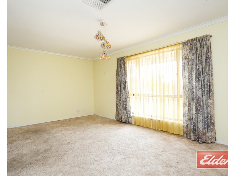 16 Queen Street, Willaston SA 5118