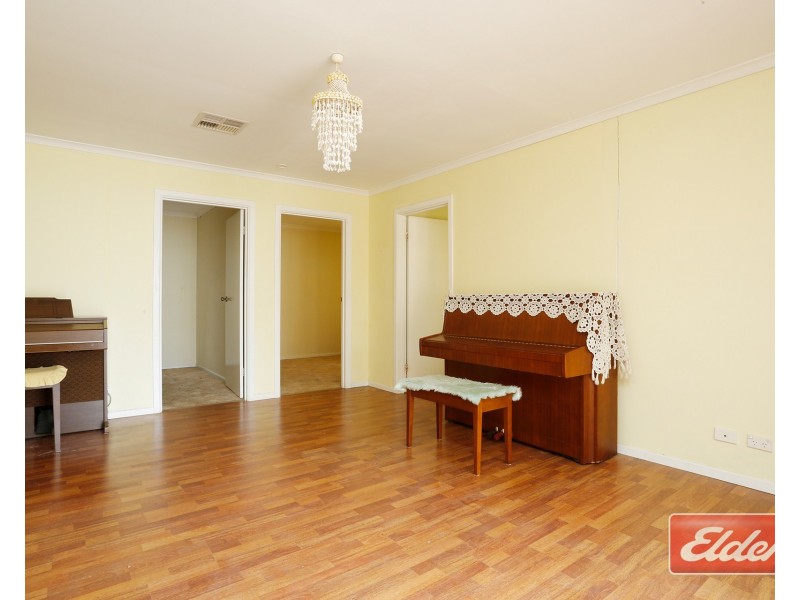 16 Queen Street, Willaston SA 5118