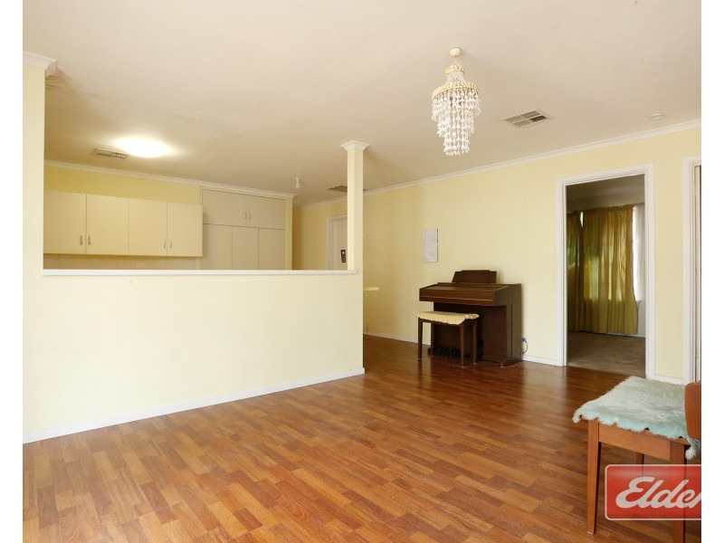 16 Queen Street, Willaston SA 5118