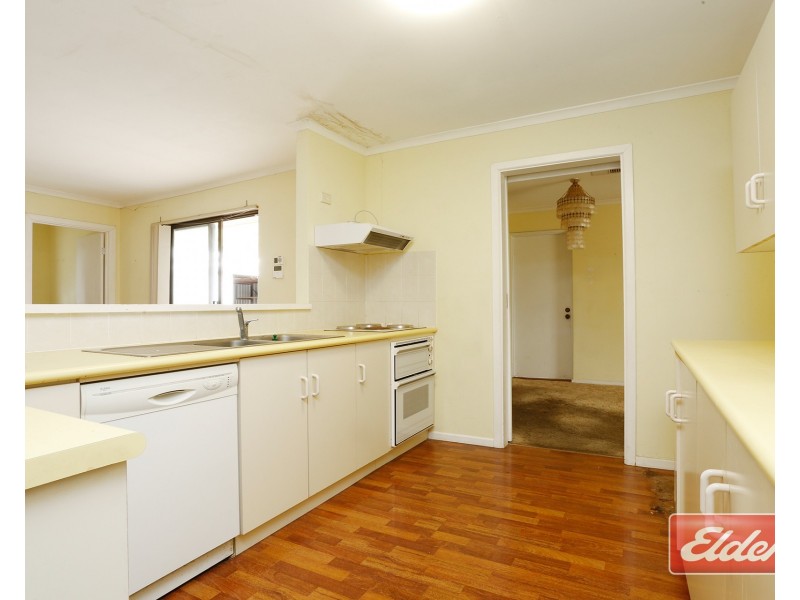 16 Queen Street, Willaston SA 5118