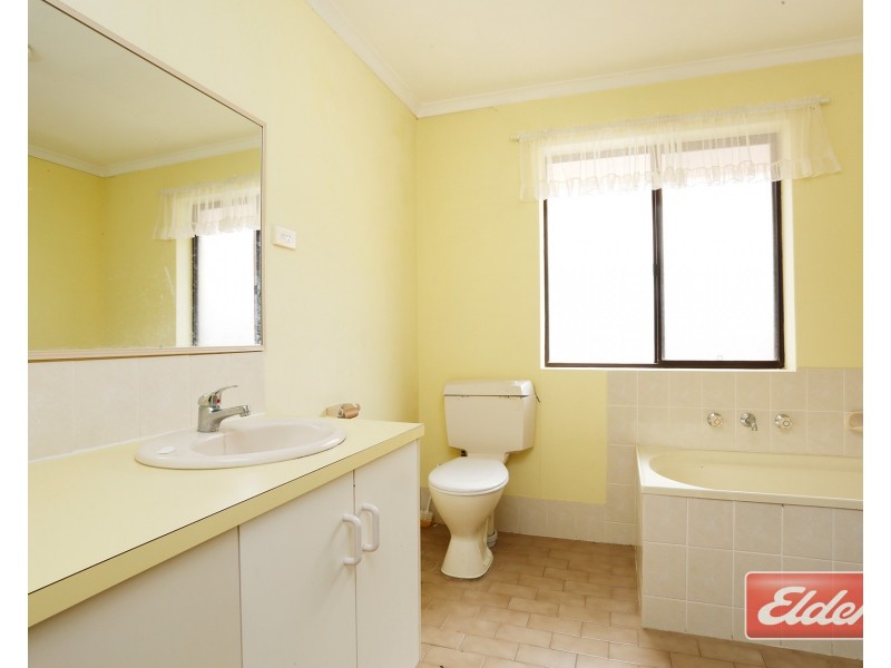 16 Queen Street, Willaston SA 5118