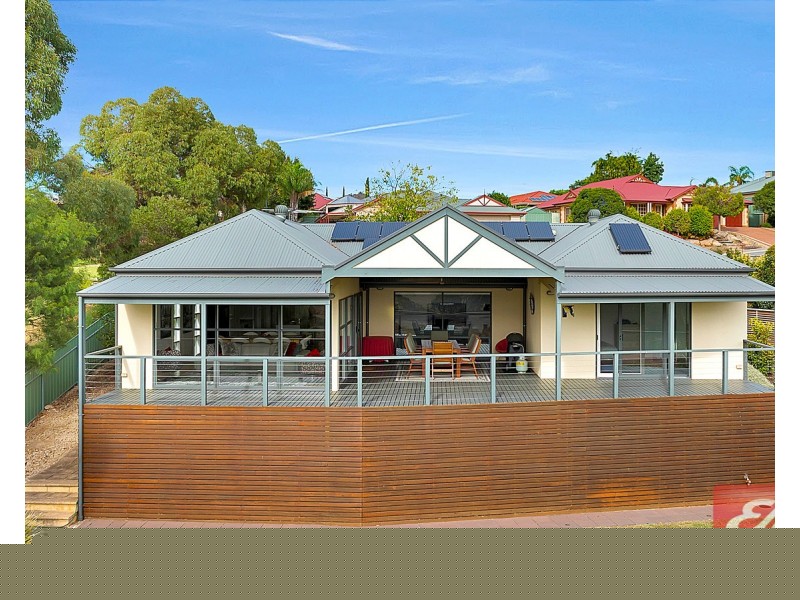 18 Burke Parade, Hewett SA 5118