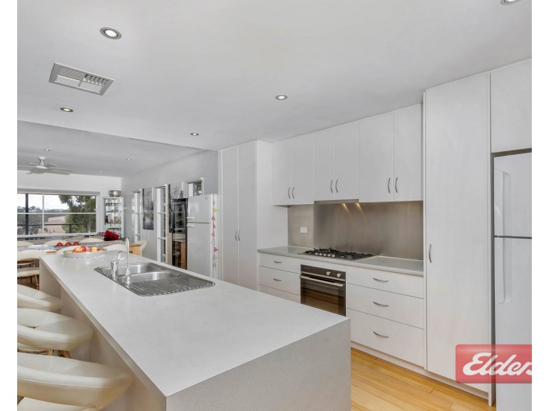 18 Burke Parade, Hewett SA 5118