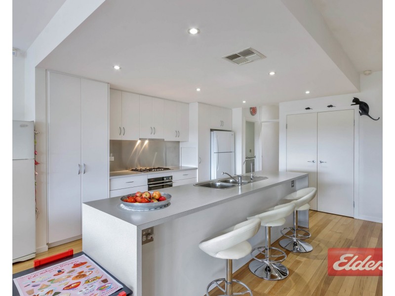 18 Burke Parade, Hewett SA 5118