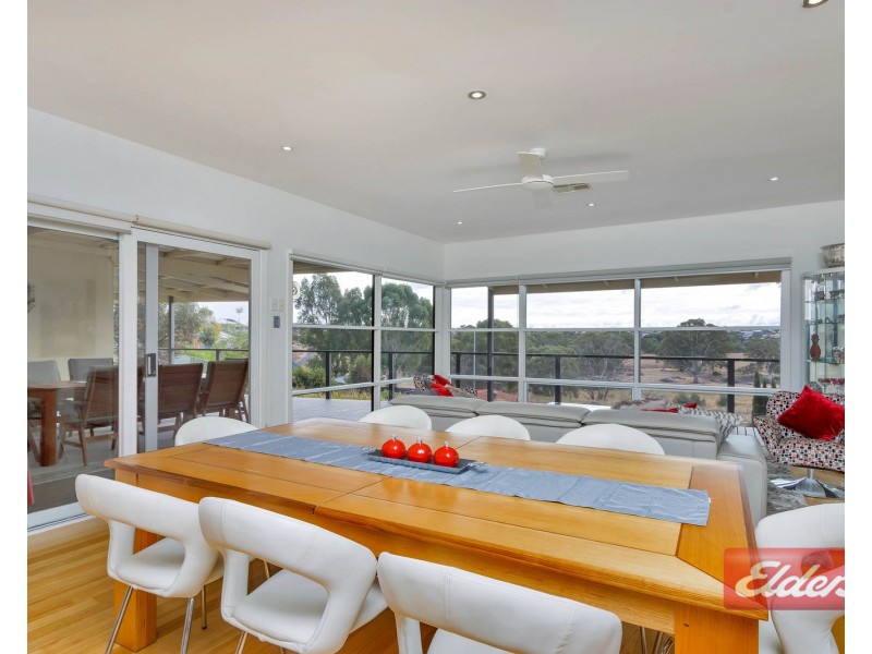 18 Burke Parade, Hewett SA 5118