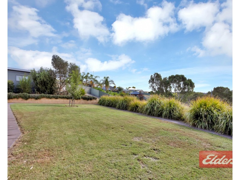 18 Burke Parade, Hewett SA 5118