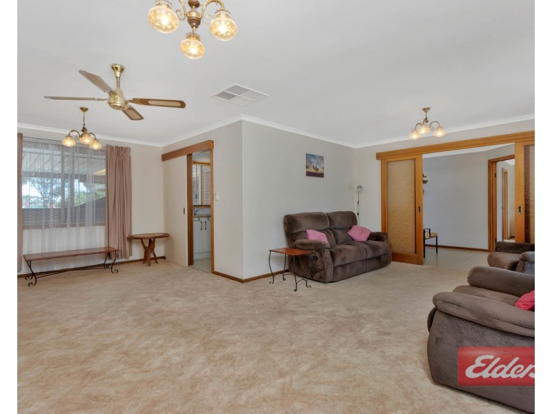 15 Ronda Avenue, Roseworthy SA 5371