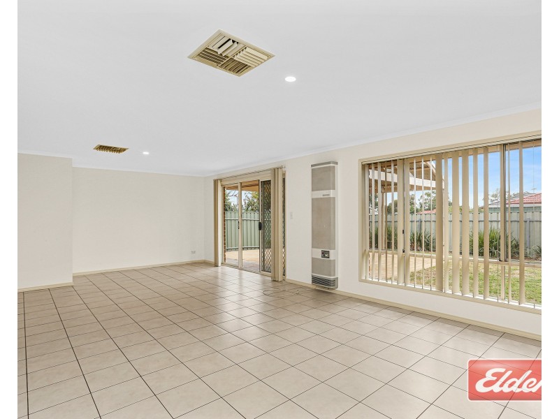 4 Potts Road, Evanston Park SA 5116