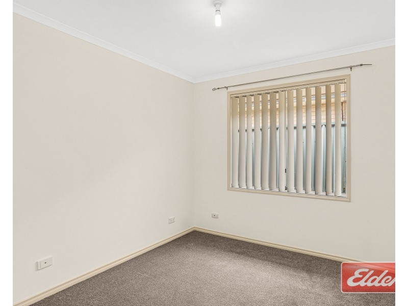 4 Potts Road, Evanston Park SA 5116