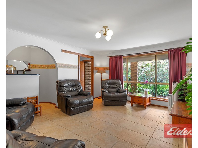8 Ames Drive, Evanston Park SA 5116
