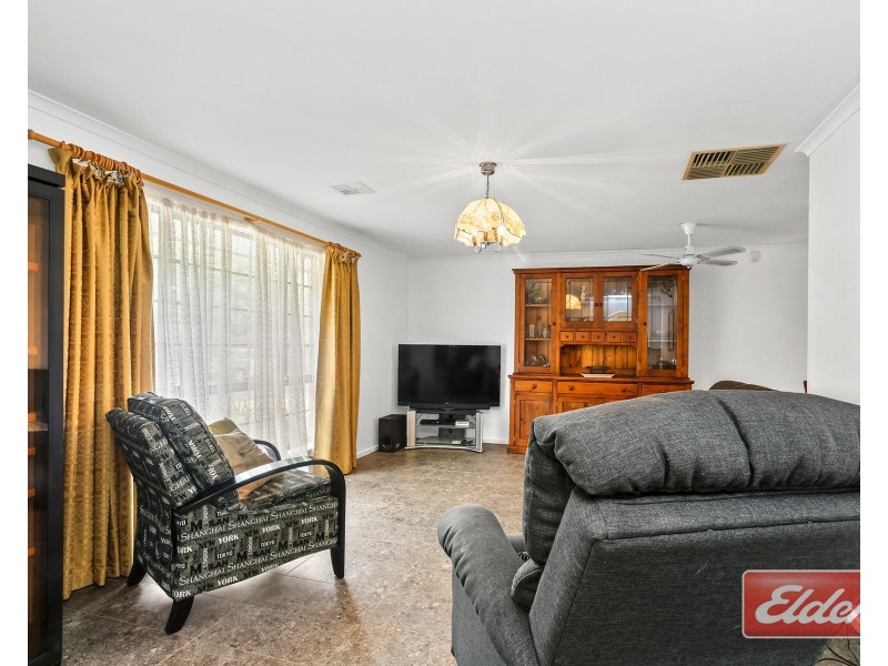 10 Mold Court, Evanston Park SA 5116