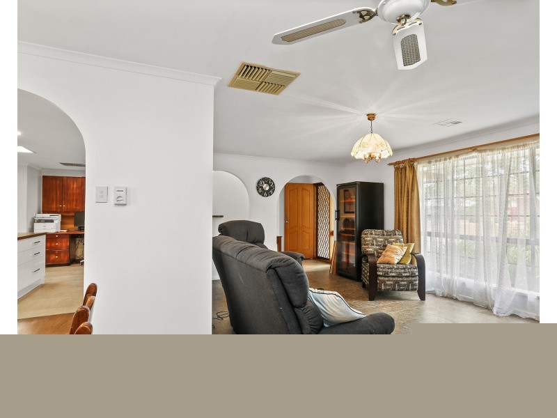 10 Mold Court, Evanston Park SA 5116