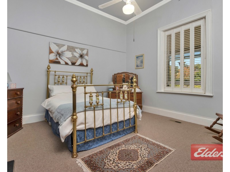 24 Lyndoch Road, Gawler East SA 5118