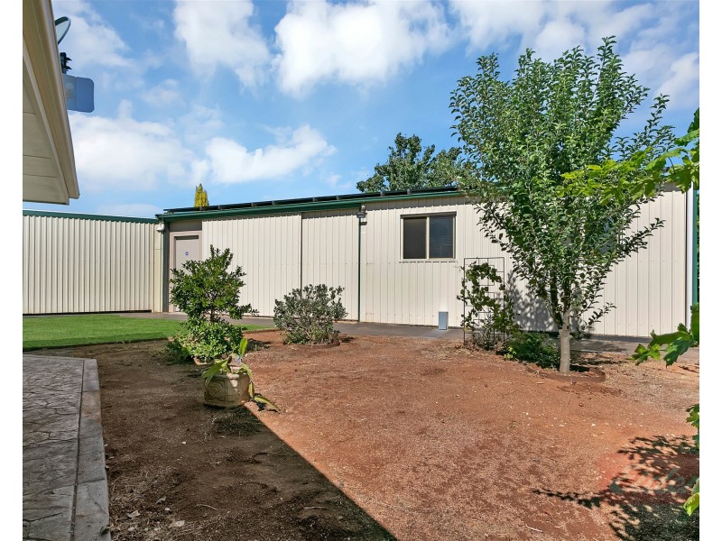 4 Angas Avenue, Evanston Park SA 5116