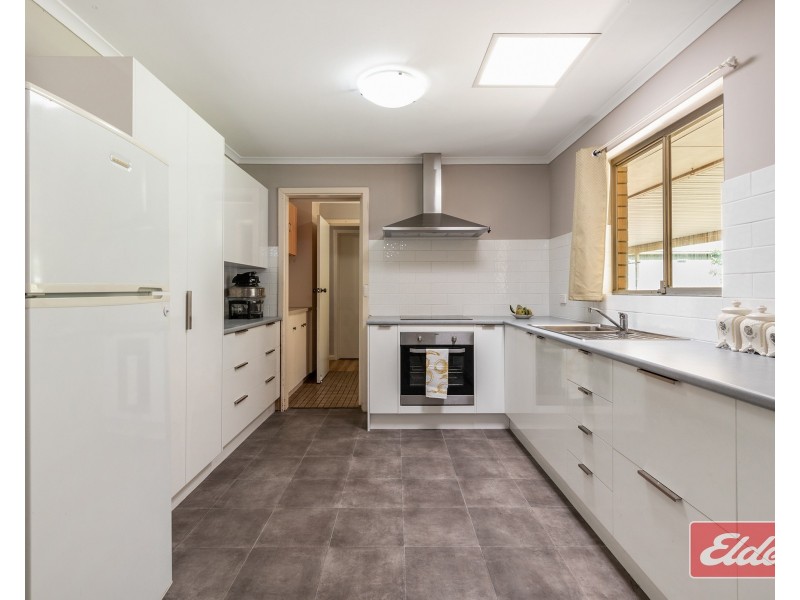 6 Barber Street, Willaston SA 5118