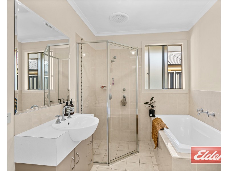 4 Foster Road, Andrews Farm SA 5114