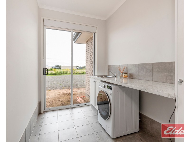 7 Dorothy Close, Wasleys SA 5400