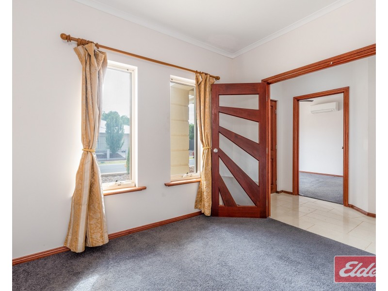 14 Sears Road, Evanston Gardens SA 5116