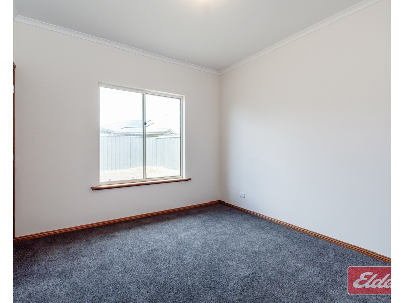 14 Sears Road, Evanston Gardens SA 5116