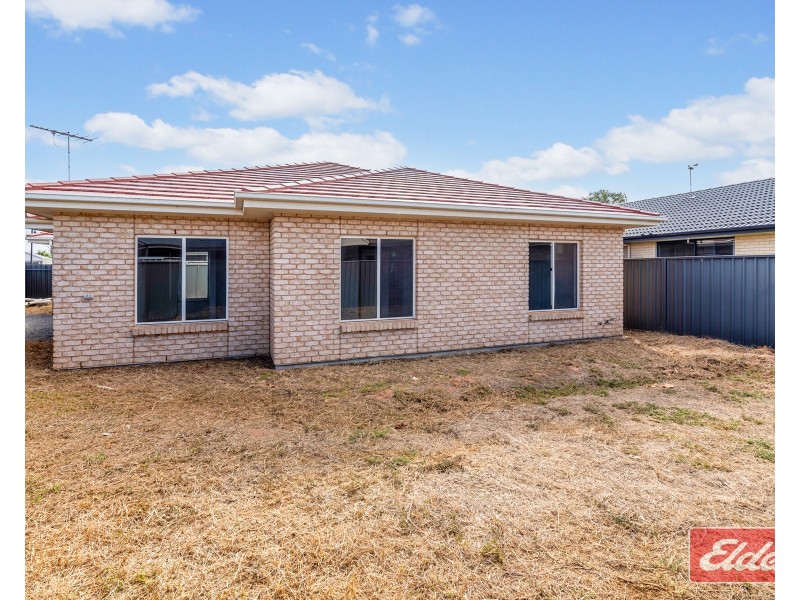 14 Sears Road, Evanston Gardens SA 5116