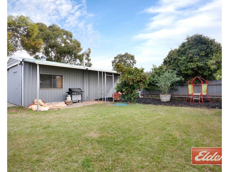 2 Barber Street, Willaston SA 5118